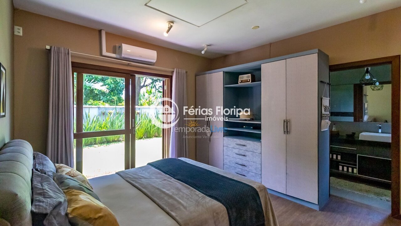 House for vacation rental in Florianopolis (Campeche)