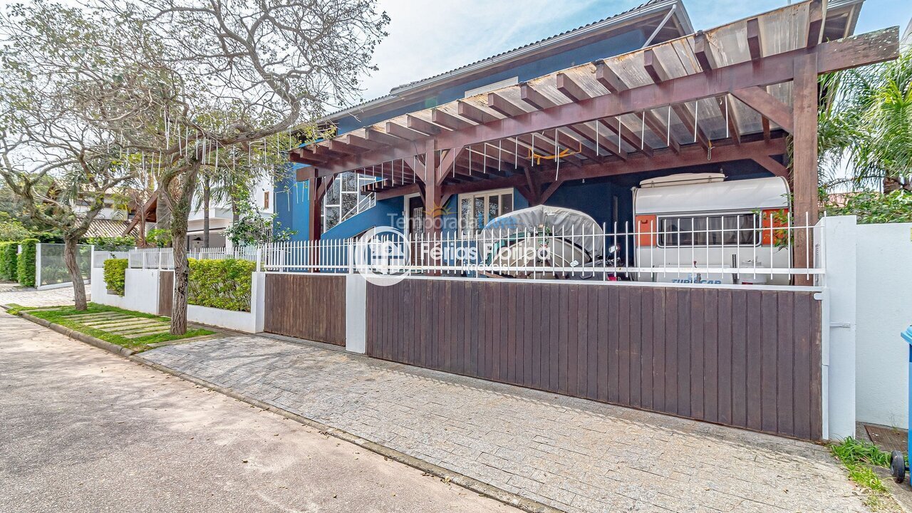 Casa para aluguel de temporada em Florianópolis (Rio Tavares)