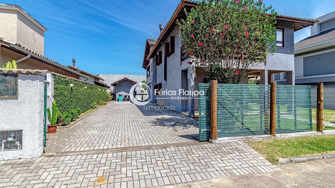 Casa para aluguel de temporada em Florianopolis (Campeche)