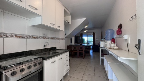 Sobrado 02 suites Beira Mar Mariscal/Canto Grande (LC1057)