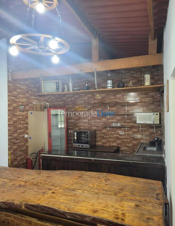 Chácara / sítio para aluguel de temporada em Miracatu (Pedro Barros)