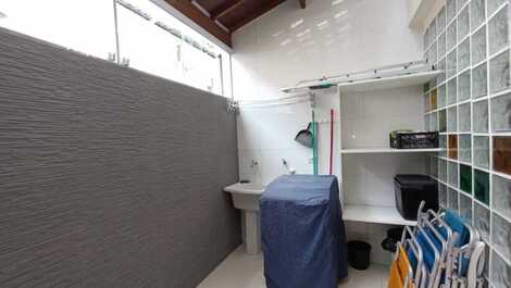 3 quartos, churrasqueira, piscina comum, condomínio. Juquehy. 8 pesso