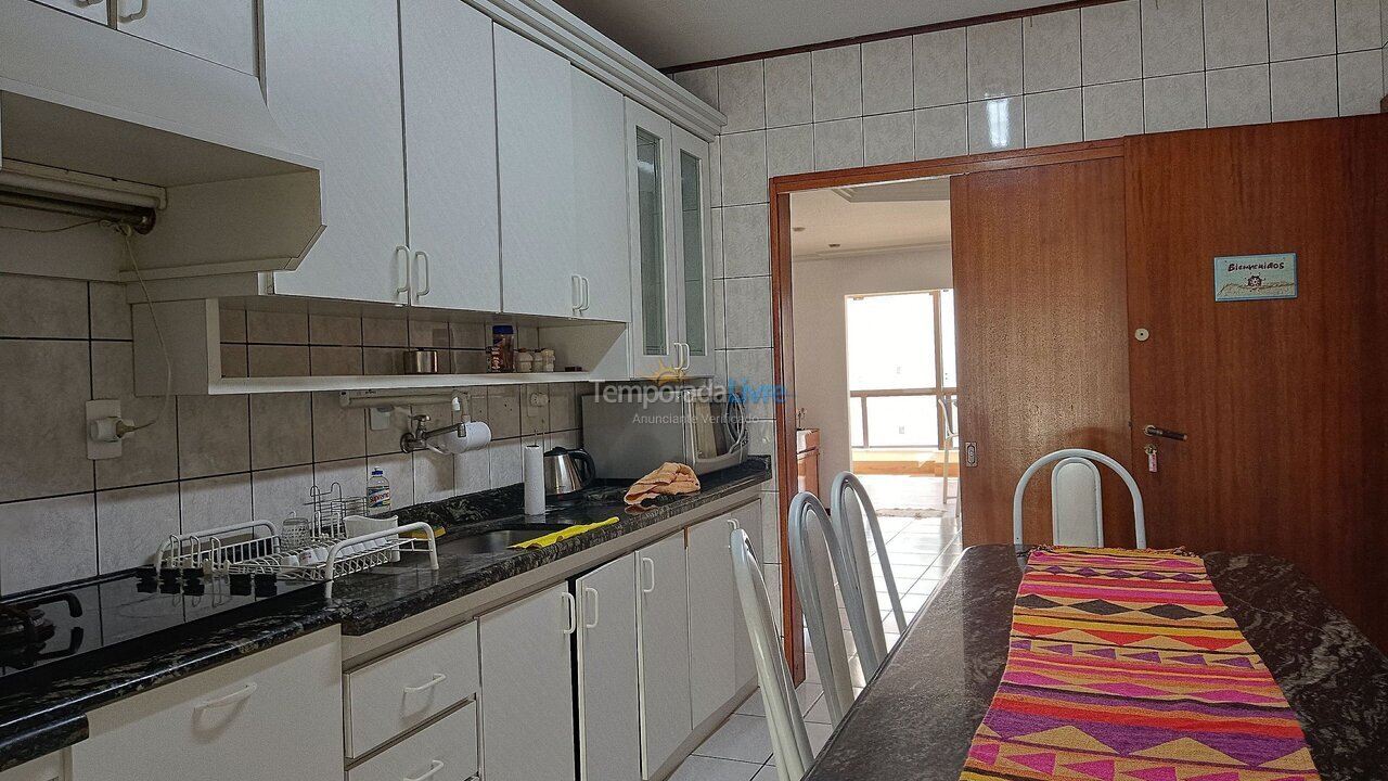 Apartamento para alquiler de vacaciones em Itapema (Meia Praia)
