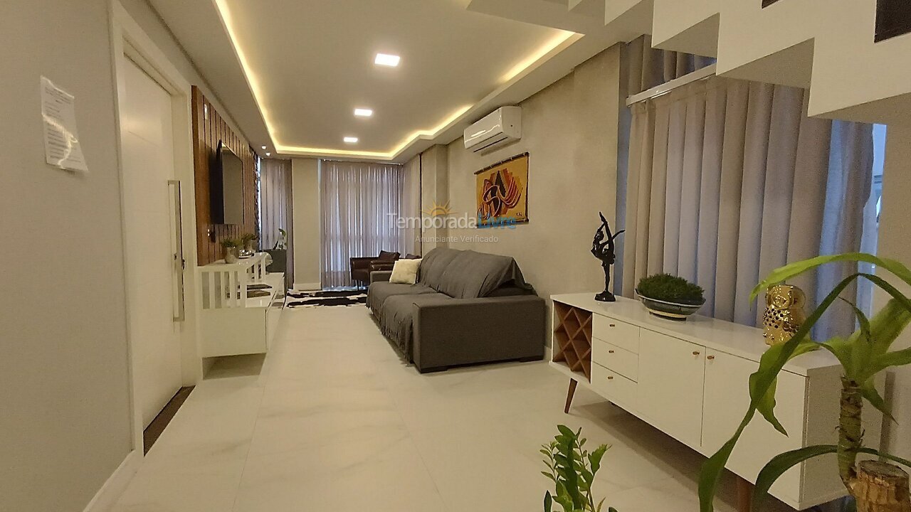 Apartment for vacation rental in Bombinhas (Mariscal)