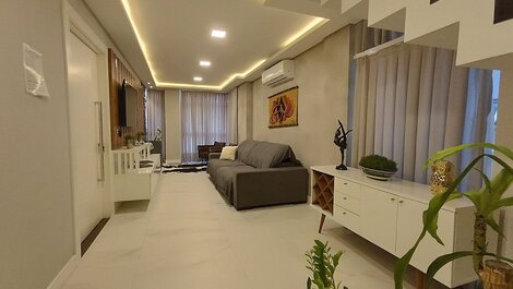 LUXURY DUPLEX PENTHOUSE WITH POOL IN MARISCAL