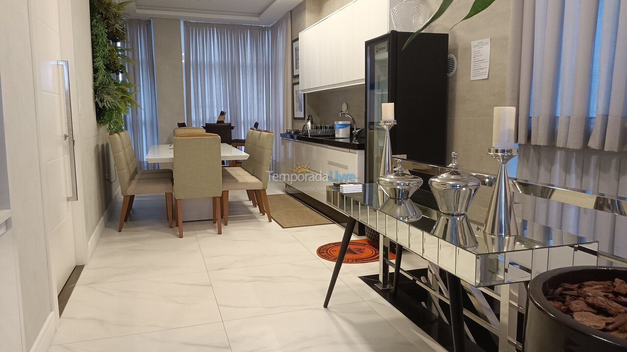 Apartment for vacation rental in Bombinhas (Mariscal)