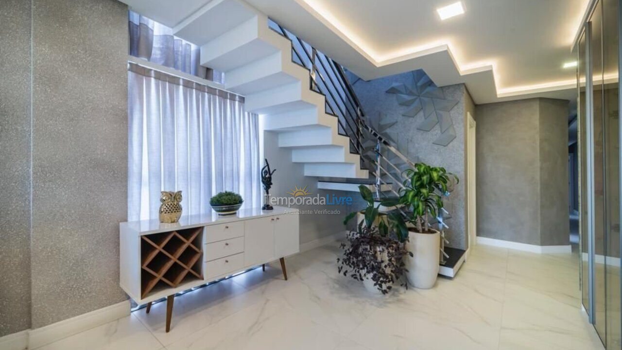 Apartment for vacation rental in Bombinhas (Mariscal)