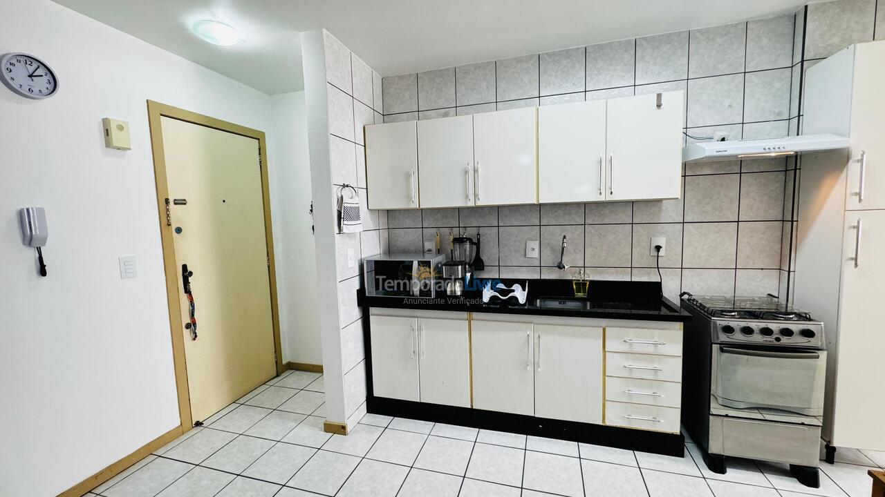 Apartamento para aluguel de temporada em Bombinhas (Praia de Bombas)