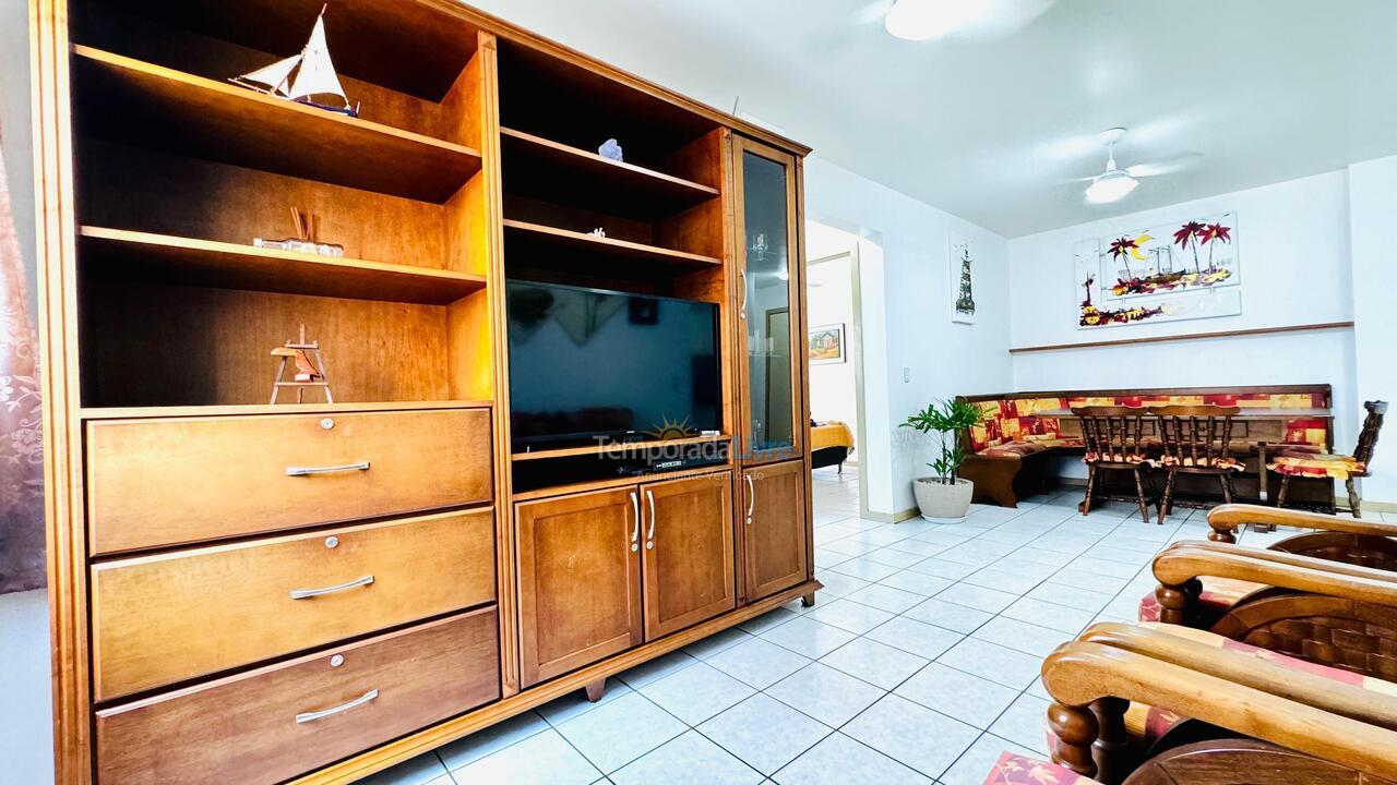 Apartamento para aluguel de temporada em Bombinhas (Praia de Bombas)