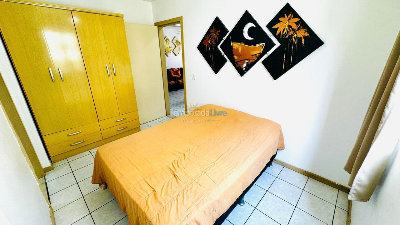 Apartamento para aluguel de temporada em Bombinhas (Praia de Bombas)