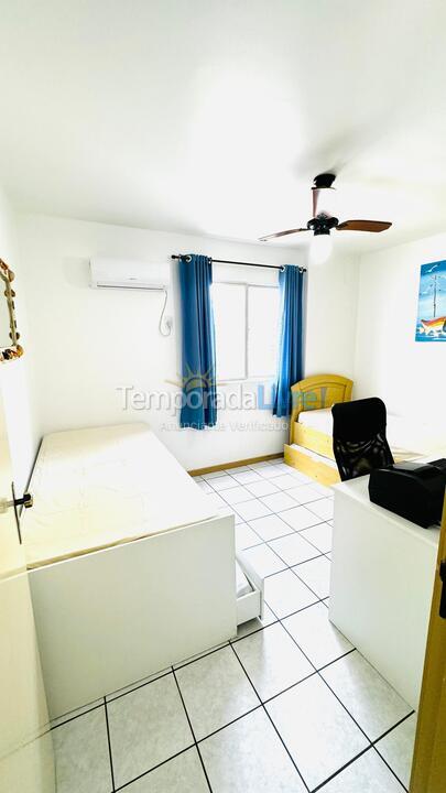 Apartamento para aluguel de temporada em Bombinhas (Praia de Bombas)