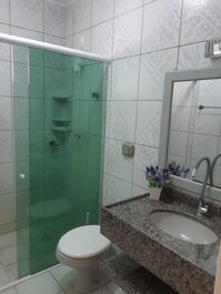 CASA CON PISCINA PARA 12 PERSONAS EN BOMBAS