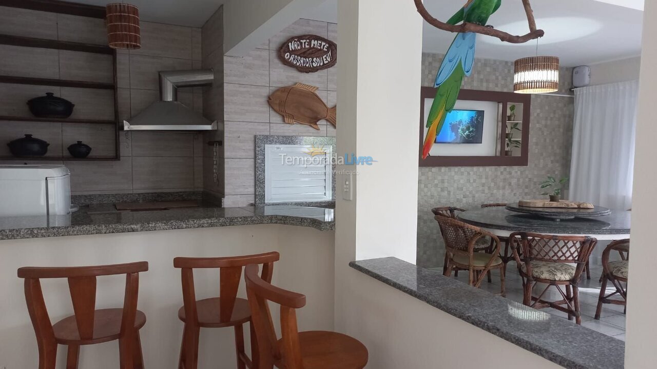 Casa para alquiler de vacaciones em Bombinhas (Praia de Bombas)