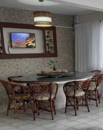 CASA CON PISCINA PARA 12 PERSONAS EN BOMBAS