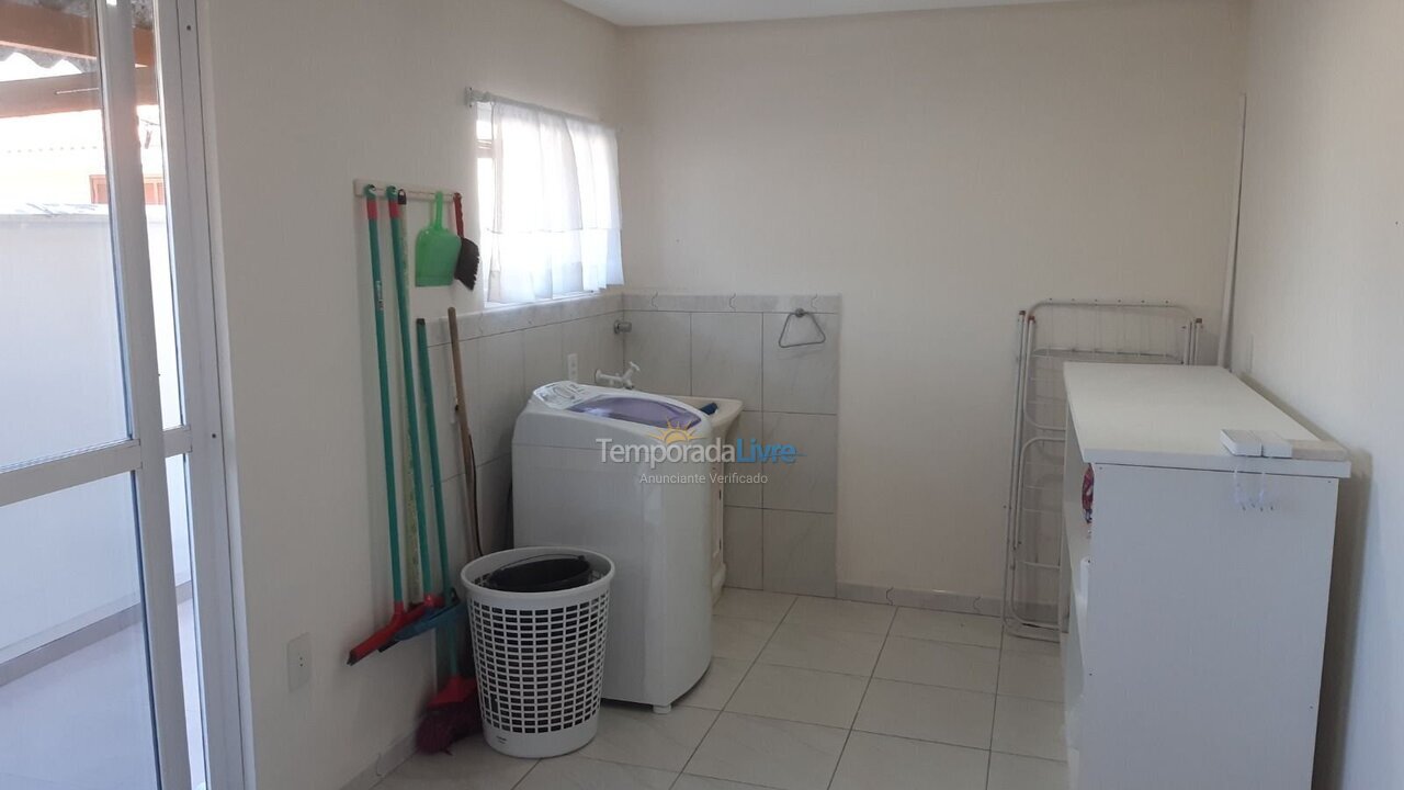 Casa para alquiler de vacaciones em Bombinhas (Praia de Bombas)