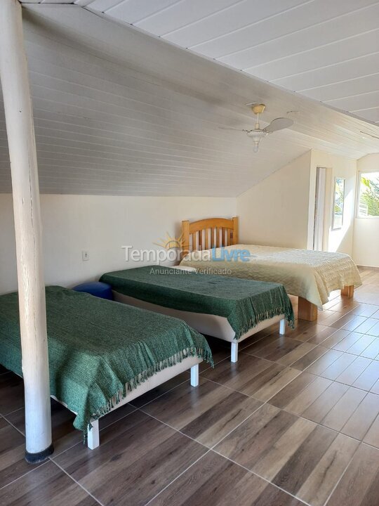 Casa para alquiler de vacaciones em Bombinhas (Praia de Bombas)