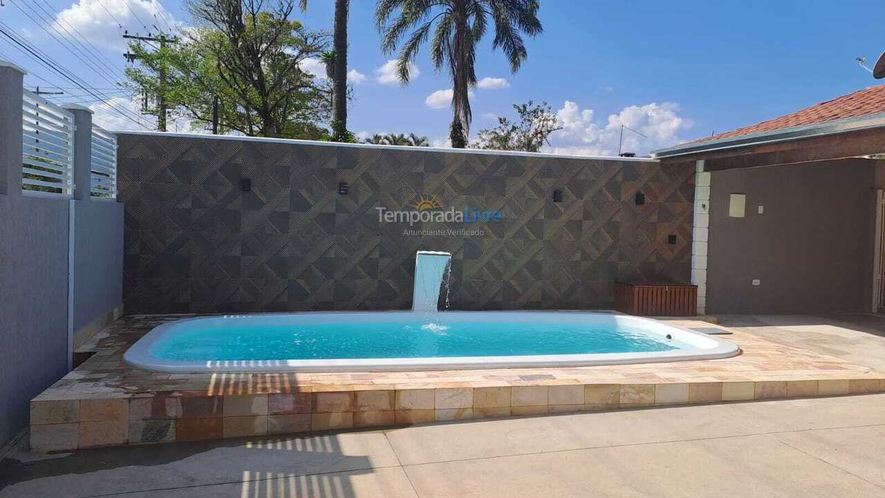 Casa para alquiler de vacaciones em Caraguatatuba (Aruan)