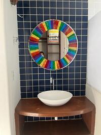 Excelente casa com 05 Q com ar condicionado.