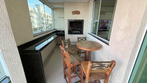 Apto 3 quartos e vista para o mar em BOMBAS