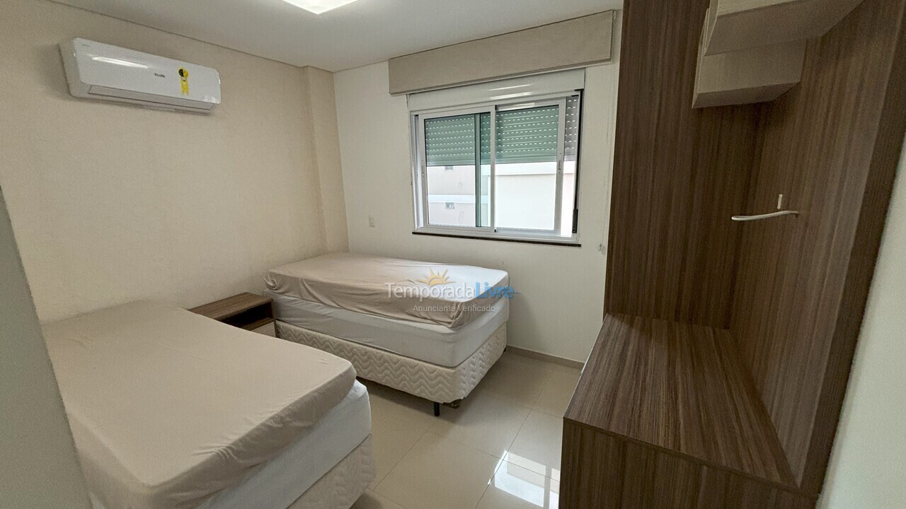 Apartamento para aluguel de temporada em Bombinhas (Praia de Bombas)