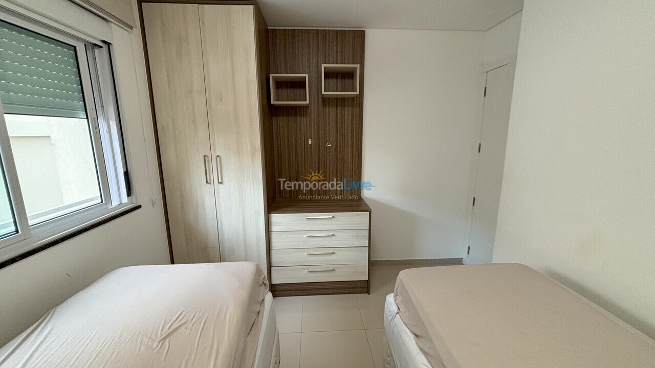 Apartamento para aluguel de temporada em Bombinhas (Praia de Bombas)