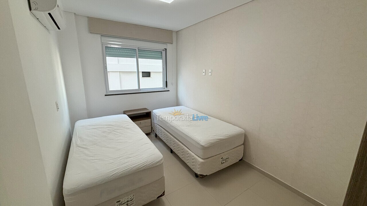 Apartamento para aluguel de temporada em Bombinhas (Praia de Bombas)