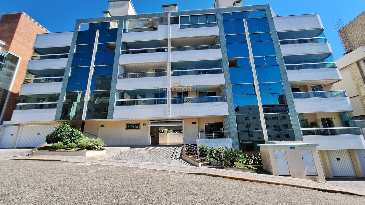 Apartamento para aluguel de temporada em Bombinhas (Praia de Bombas)