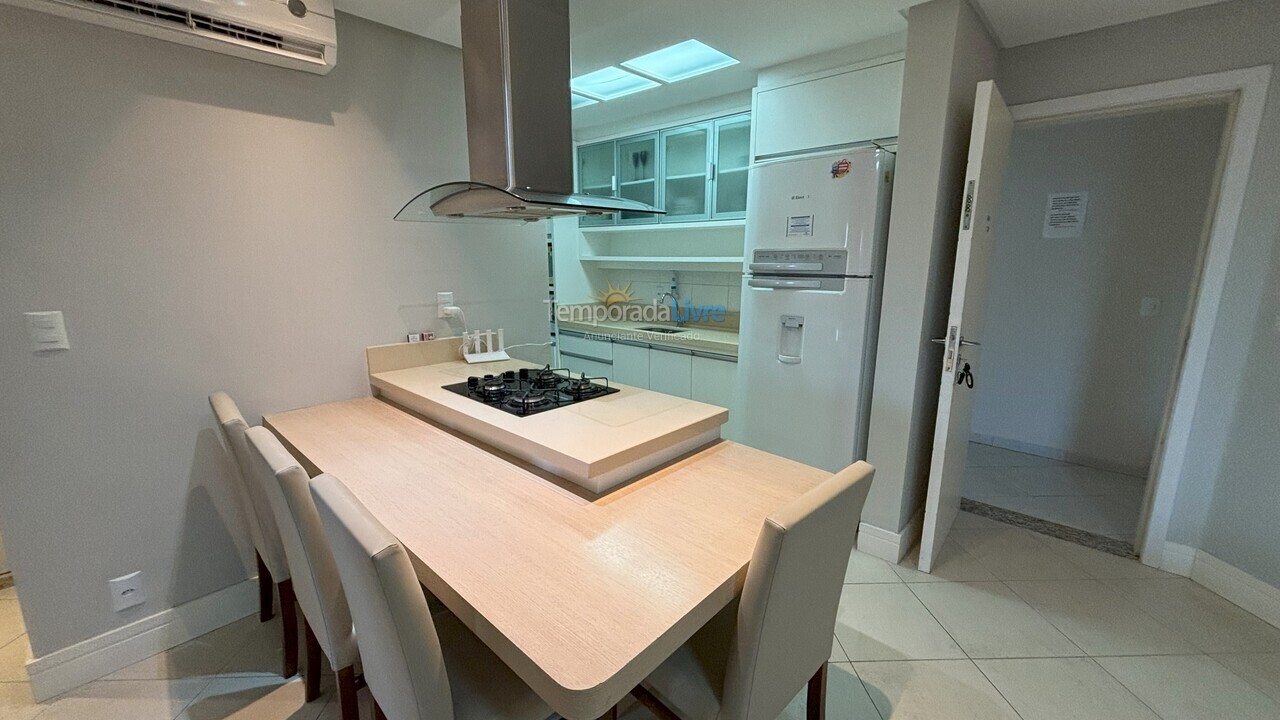 Apartamento para aluguel de temporada em Bombinhas (Praia de Bombinhas)