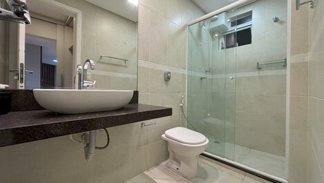 APTO 3 QUARTOS A POUCOS METROS DO MAR EM BOMBAS