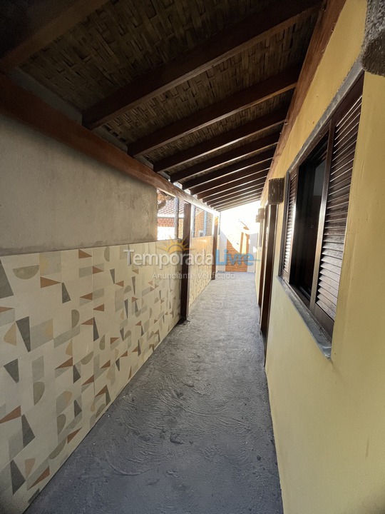 Casa para aluguel de temporada em Ubatuba (Praia das Toninhas)