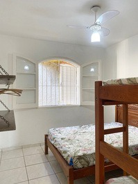 House with pool for 15 to 20 people - WIFI - 300 m from Sapê beach - Ubatuba