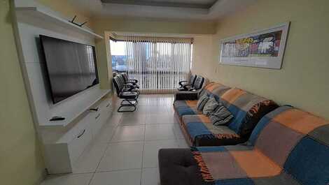 2 dormitórios na quadra do mar!