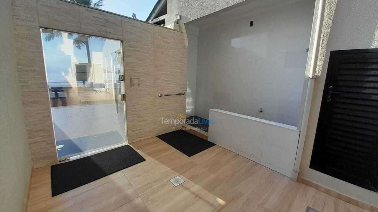 Apartment for vacation rental in Itapema (Meia Praia)