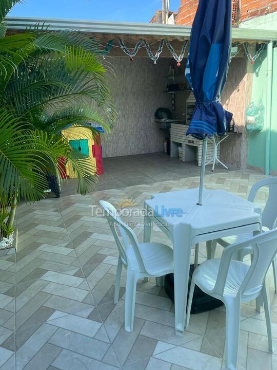 Casa para alquiler de vacaciones em Praia Grande (Vila Mar)