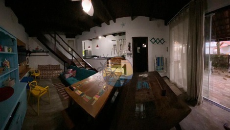 CASA DE 3 DORMITORIOS - A 20 METROS DE LA PLAYA