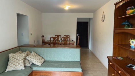 Great fit 1 suite plus 1 bedroom with AC, 1 bedroom with fan
