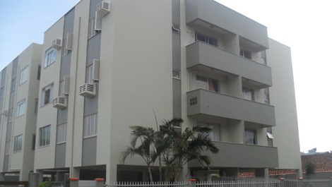 Great fit 1 suite plus 1 bedroom with AC, 1 bedroom with fan