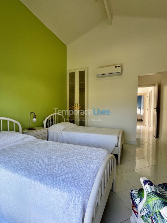 House for vacation rental in São Sebastião (Praia da Baleia)