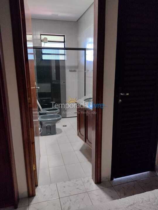 Casa para alquiler de vacaciones em Bertioga (Praia de Guaratuba)