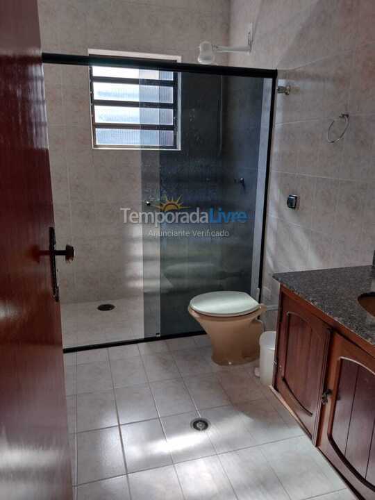 Casa para alquiler de vacaciones em Bertioga (Praia de Guaratuba)