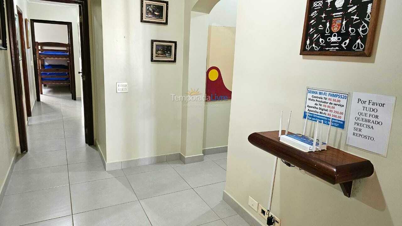 Casa para aluguel de temporada em Ubatuba (Praia do Sape)