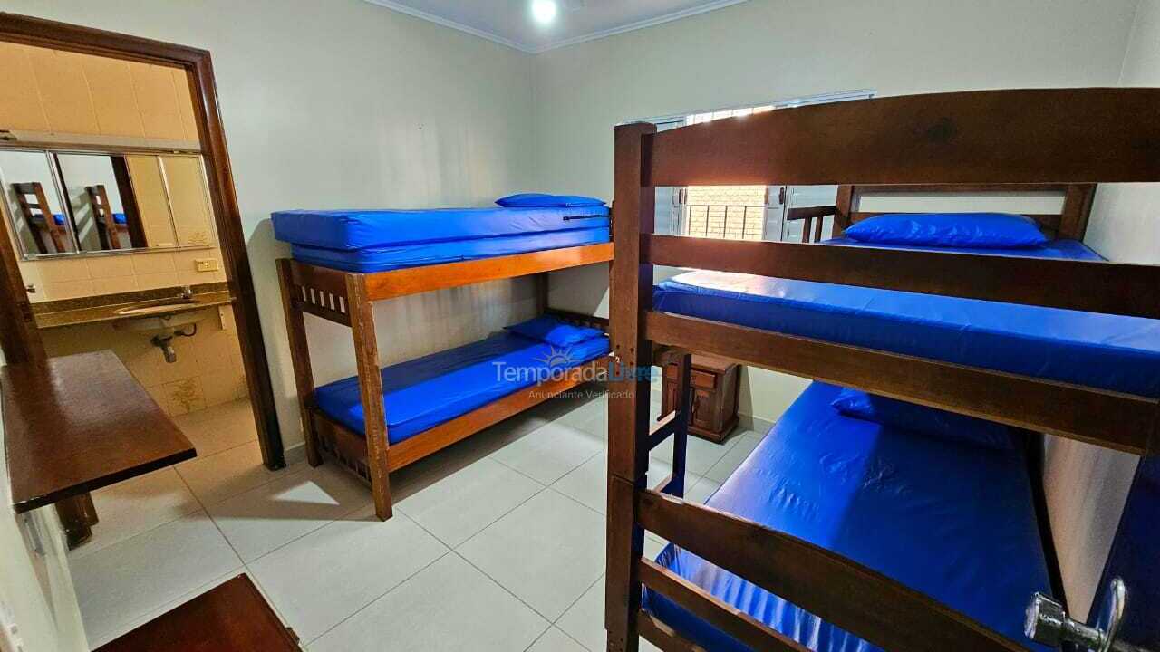 Casa para aluguel de temporada em Ubatuba (Praia do Sape)