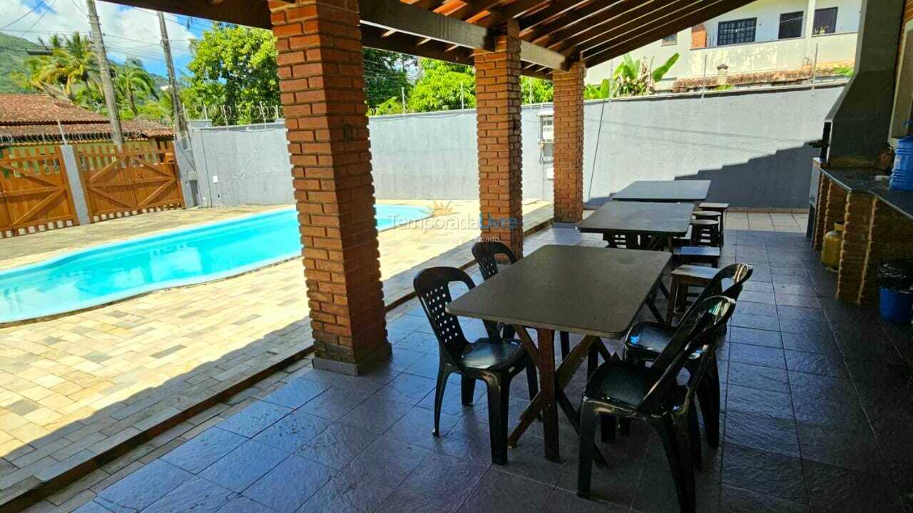 Casa para aluguel de temporada em Ubatuba (Maranduba)