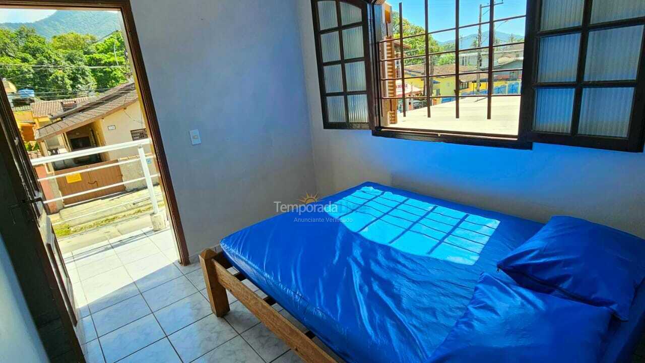 Casa para aluguel de temporada em Ubatuba (Maranduba)