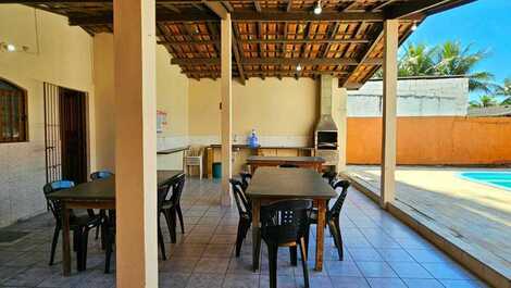 Casa Araucária à 50m da praia (Não aceitamos animais) Ref.60034