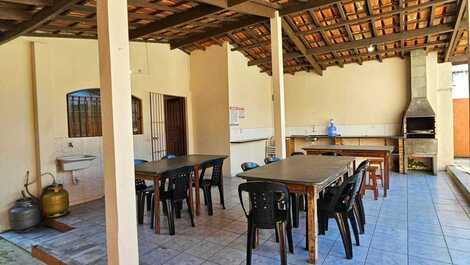 Casa Araucária à 50m da praia (Não aceitamos animais) Ref.60034