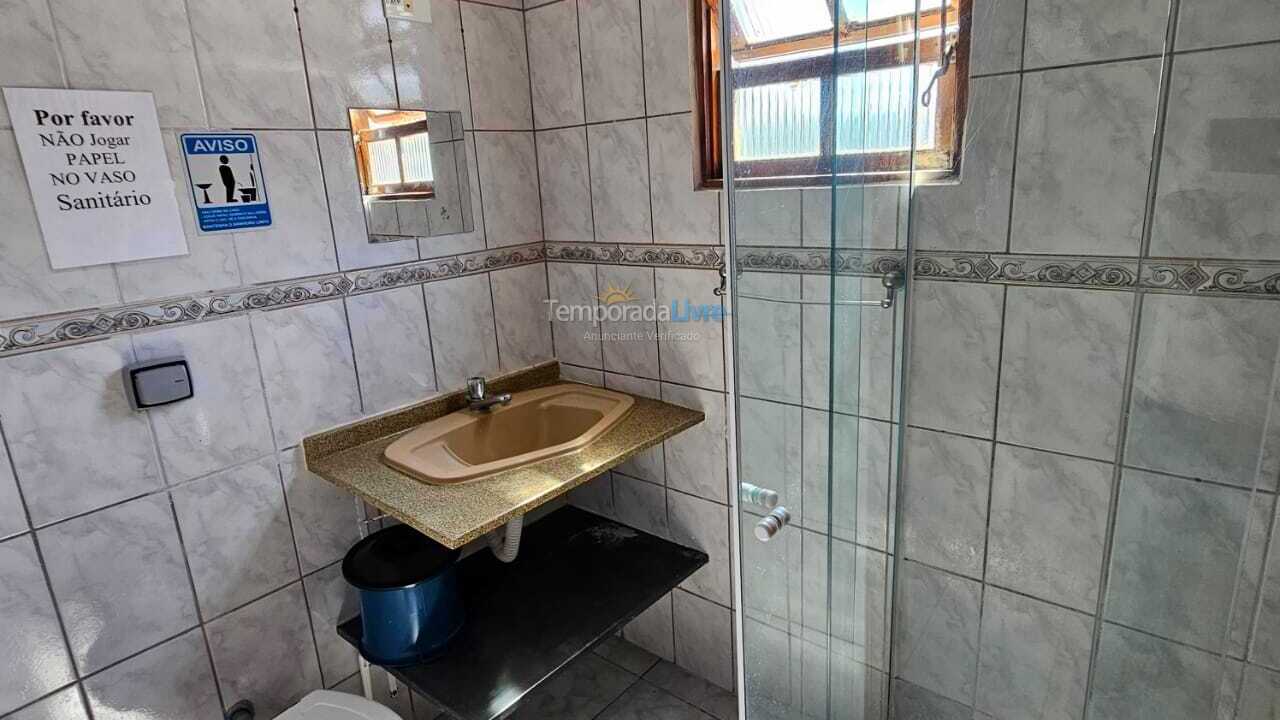 Casa para aluguel de temporada em Ubatuba (Maranduba)