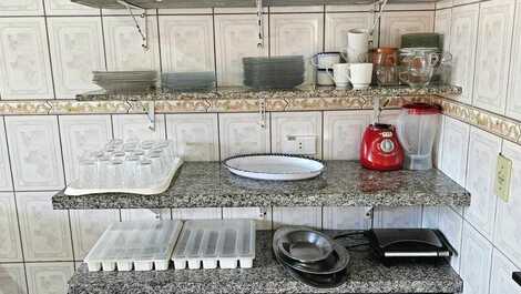 Casa Araucária à 50m da praia (Não aceitamos animais) Ref.60034