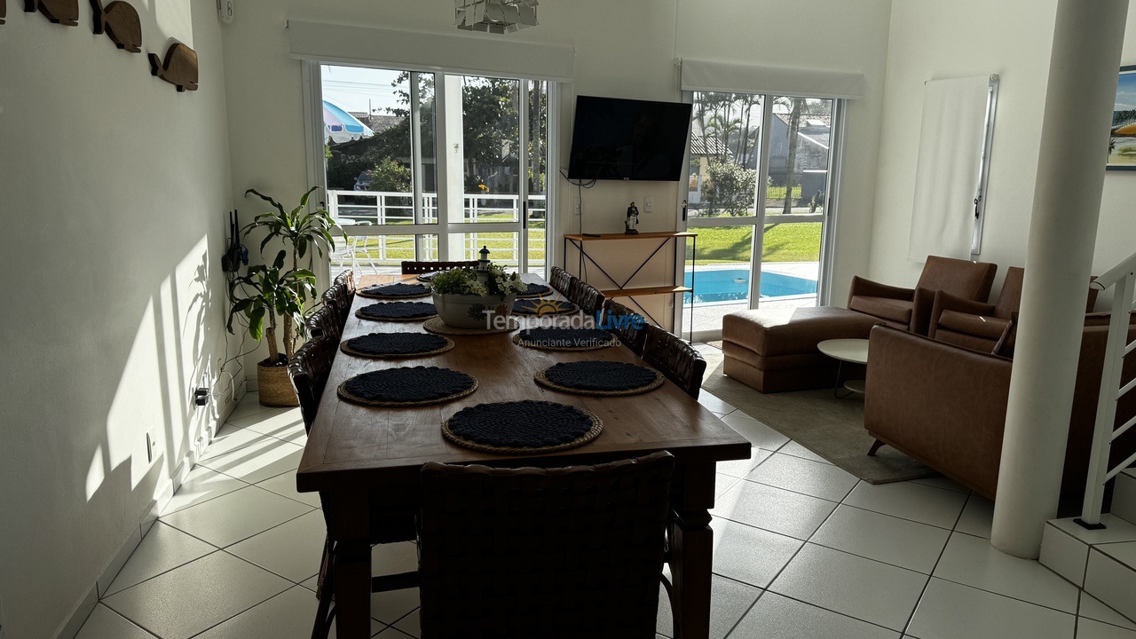 House for vacation rental in São Francisco do Sul (Enseada)