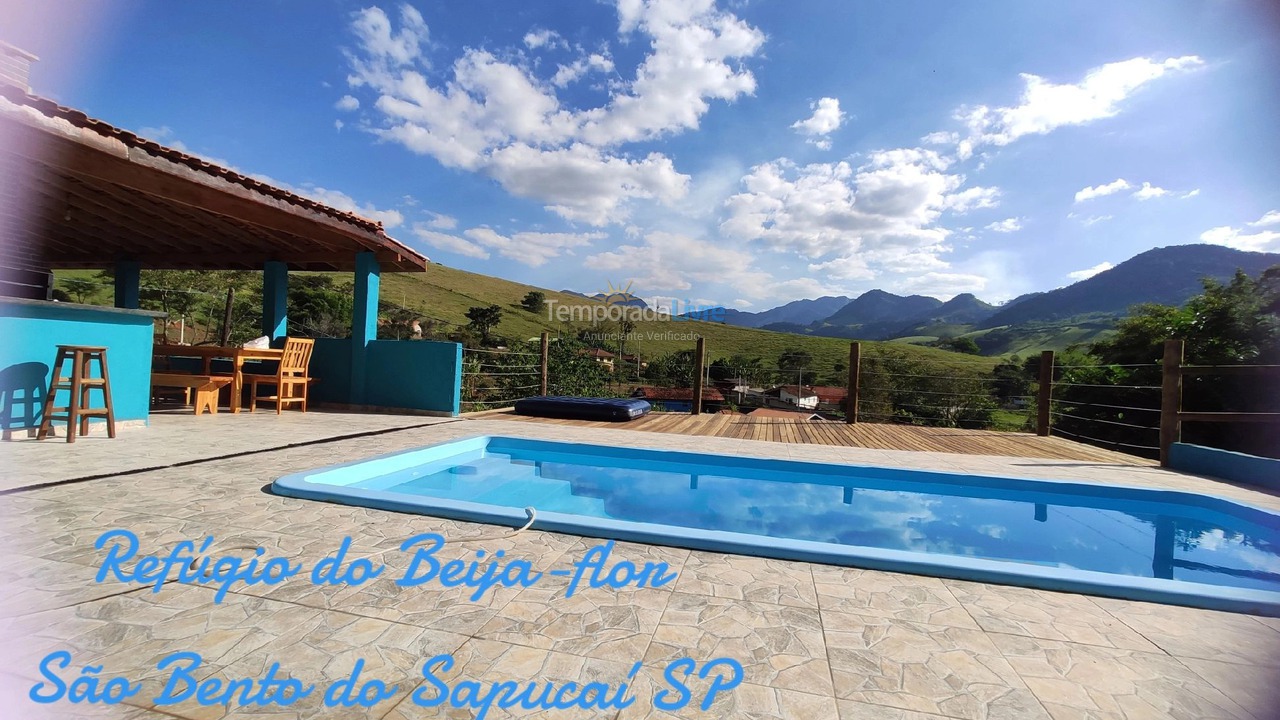 Casa para aluguel de temporada em São Bento do Sapucaí (Bairro do Pinheiro)